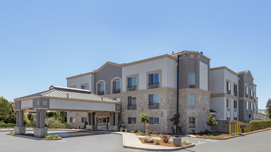 Holiday Inn Express Hotel & Suites San Jose-Morgan Hill by IHG