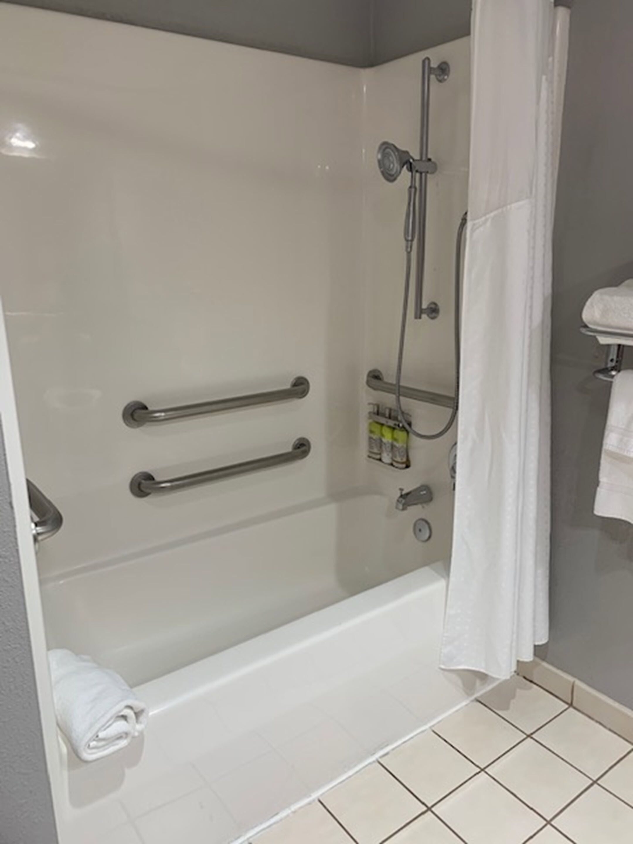 Standardzimmer, 1 Einzelbett, barrierefrei (Accessible Tub) | Badezimmer