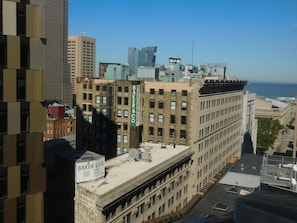 Standard Room | City view