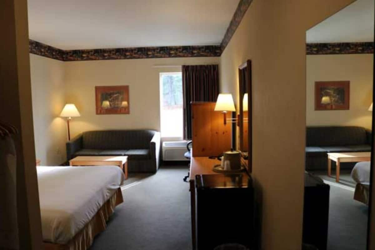 1 bedroom, desk, free WiFi, bed sheets