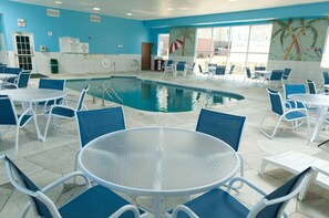 Indoor pool, sun loungers