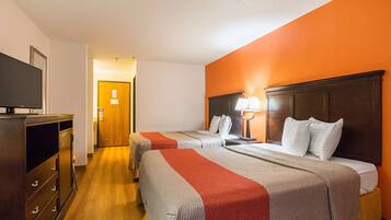 办公桌、免费 WiFi、床单