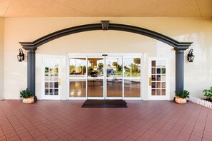 Interior entrance - I-Drive Grand Resort & Suites (Orlando)