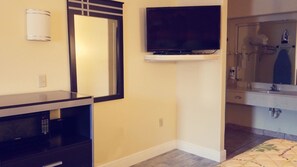 Sistema de insonorización, tabla de planchar con plancha y wifi gratis