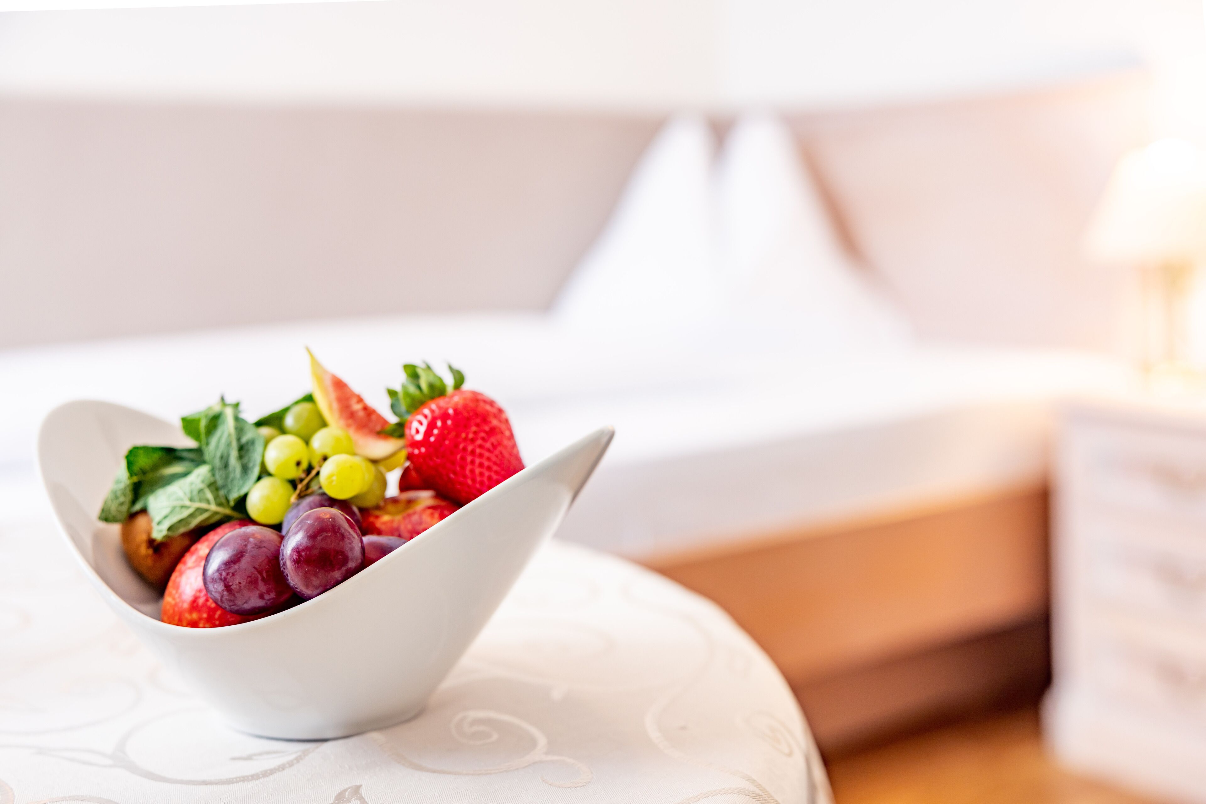 business single room | hypo-allergenic bedding, individually furnished, desk, blackout curtains