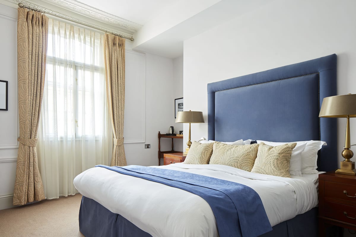 Double Room | In-room safe, free WiFi, bed sheets