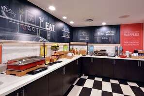 Free daily buffet breakfast 