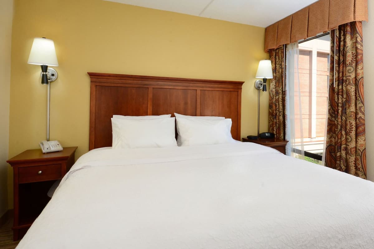 Premium bedding, pillow-top beds, in-room safe, desk