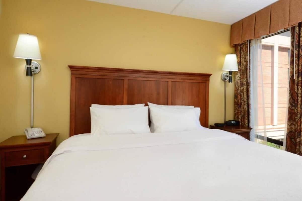 Premium bedding, pillow-top beds, in-room safe, desk