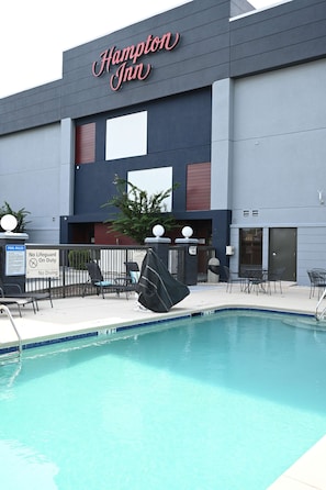 Piscine extérieure