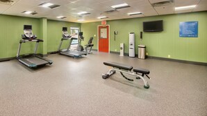 A fitness center with treadmills, a bench, and exercise equipment. - Hampton Inn Gaffney (Gaffney)