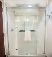 Ducha del cuarto de baño