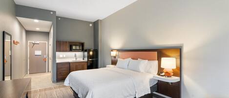 Studio, 1 kingsize bed, niet-roken, koelkast en magnetron (Wet bar) | Luxe beddengoed, pillowtop-bedden, een kluis op de kamer