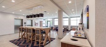 Hampton Inn Winchester N/Conference Center, VA