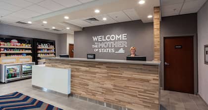 Hampton Inn Winchester N/Conference Center, VA