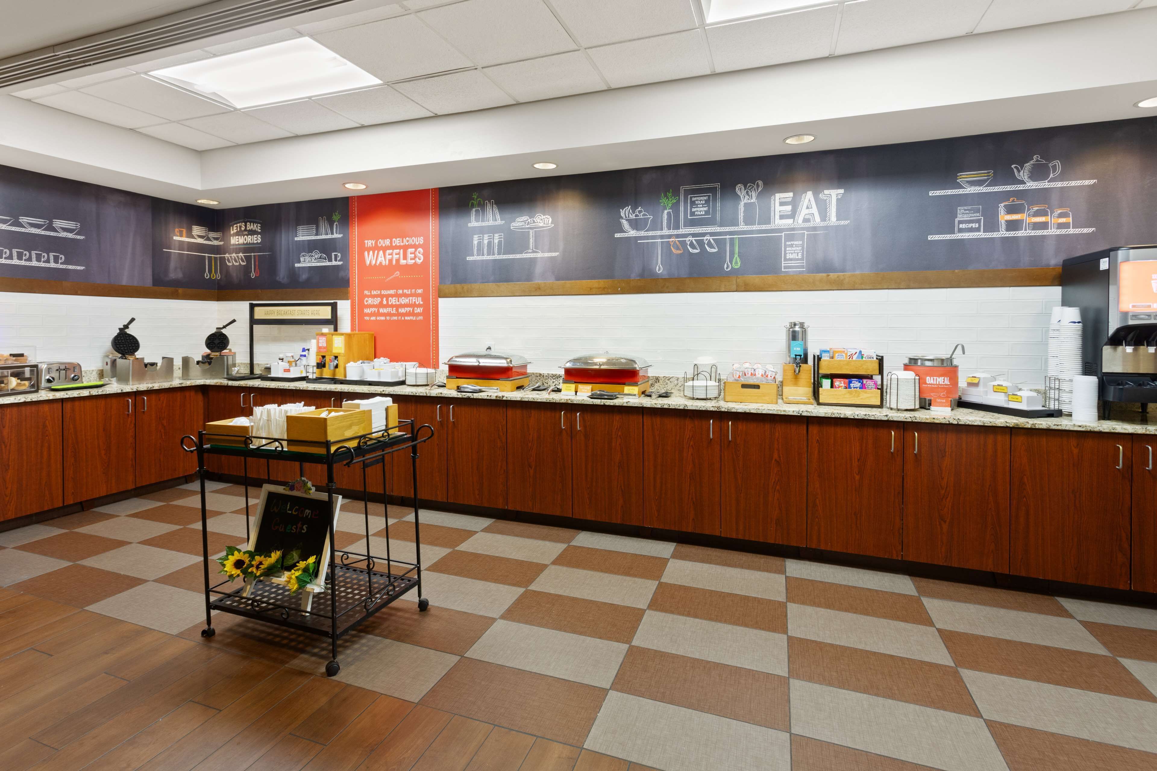 daily buffet breakfast for a fee