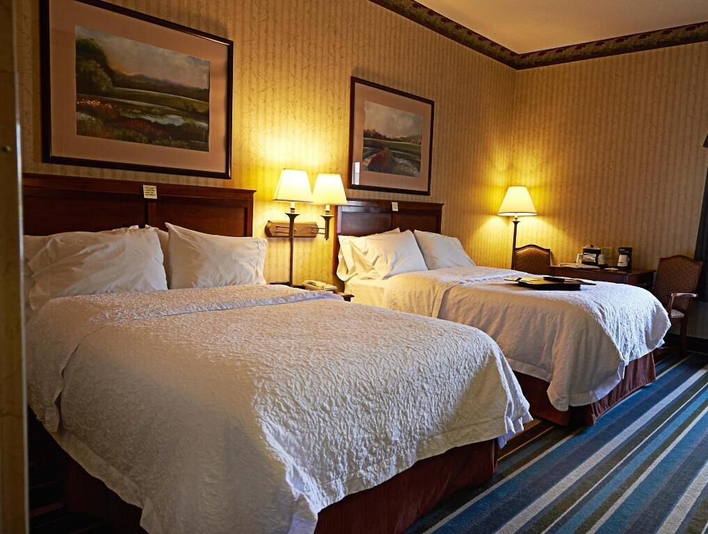 Literie de qualité supérieure, surmatelas, bureau
