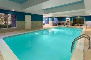 Pool - Hampton Inn & Suites Scottsburg (Scottsburg)