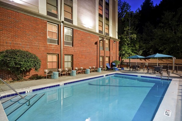 Seasonal outdoor pool