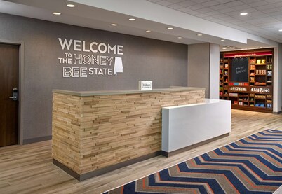 Hampton Inn & Suites Fultondale Birmingham I 65, AL