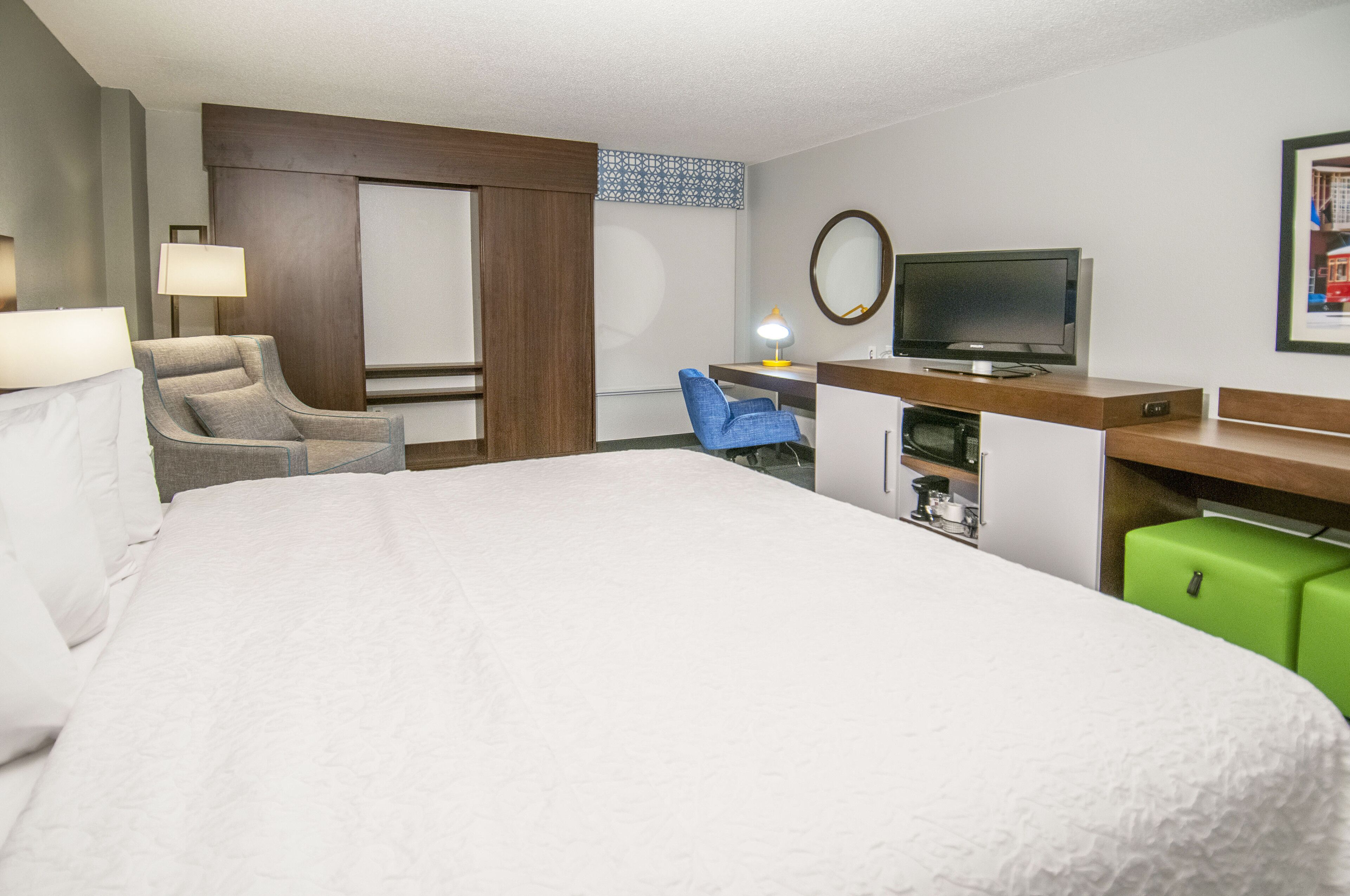 one king bed, non-smoking | in-room safe, desk, laptop workspace, blackout curtains