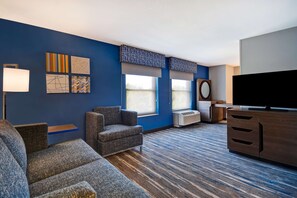 Junior Suite, 1 King Bed with Sofa bed, Non Smoking | Living area | 50-inch flat-screen TV with satellite channels, TV