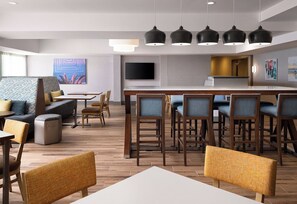 Free daily buffet breakfast - Hampton Inn San Diego Del Mar (San Diego)