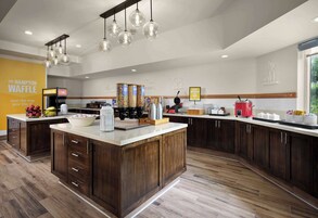 Desayuno buffet incluido todos los días 