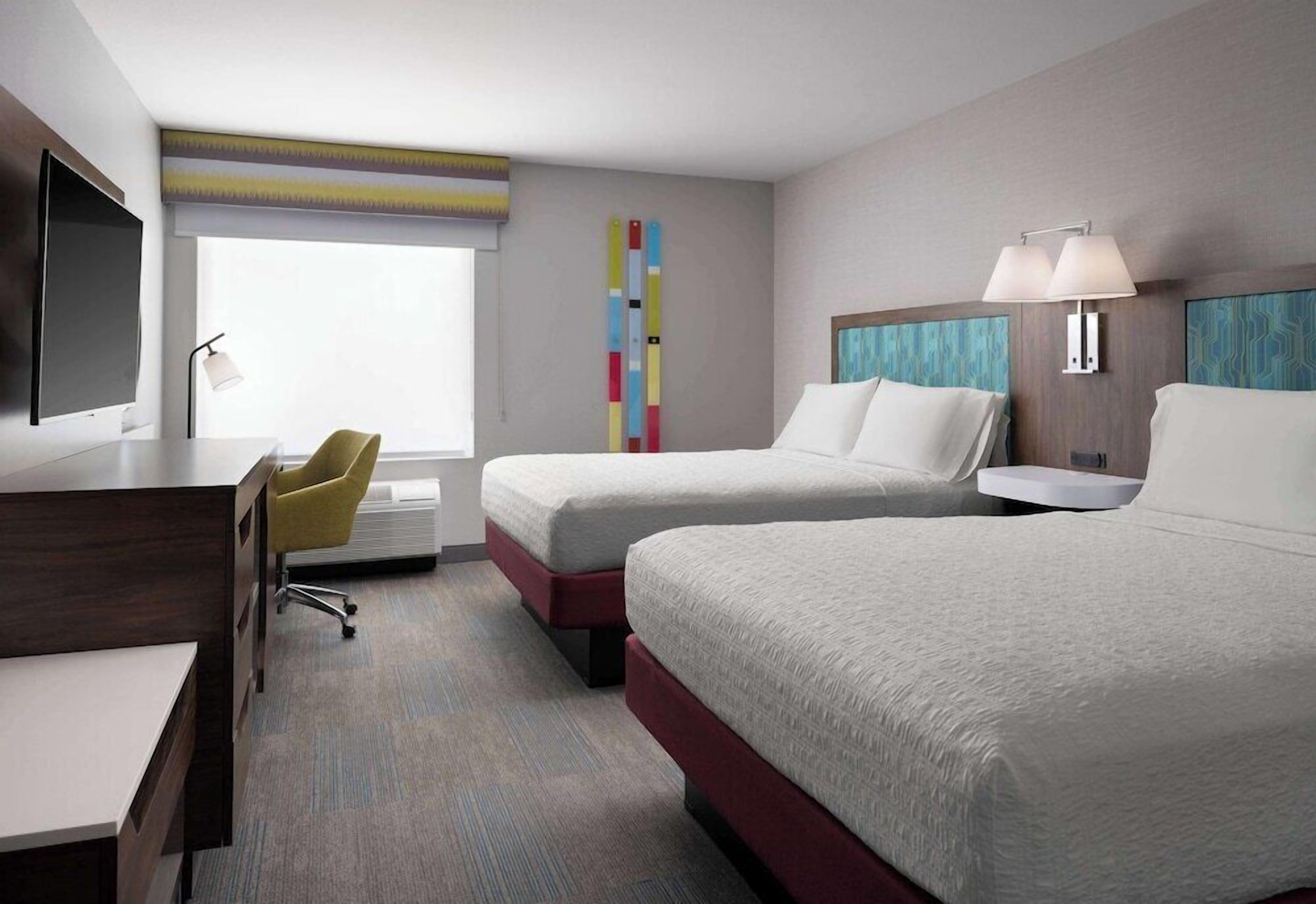 Hypo-allergenic bedding, in-room safe, desk, laptop workspace