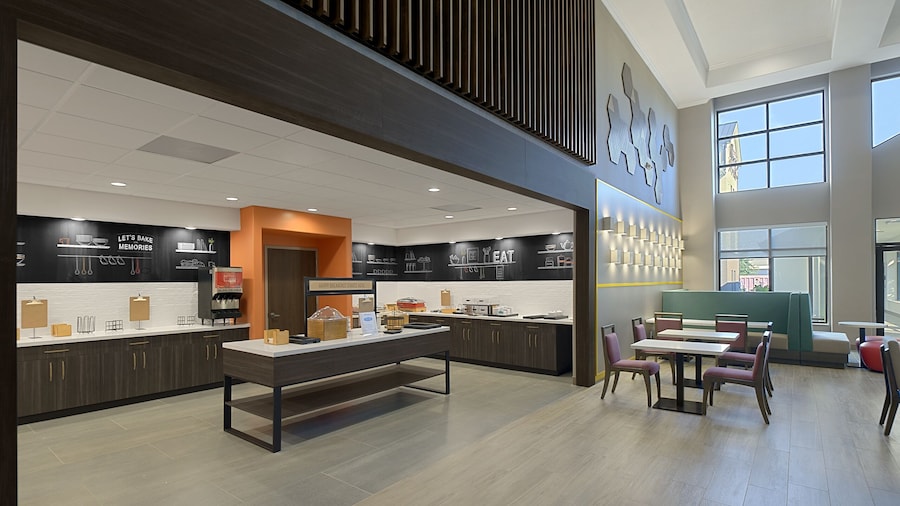 Hampton Inn & Suites Houston-Cypress Station