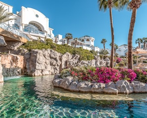5 Außenpools, Cabañas (kostenlos), Liegestühle