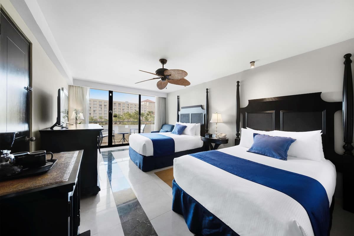 Deluxe Room, Ocean View | Minibar (free items), desk, iron/ironing board, rollaway beds (free)