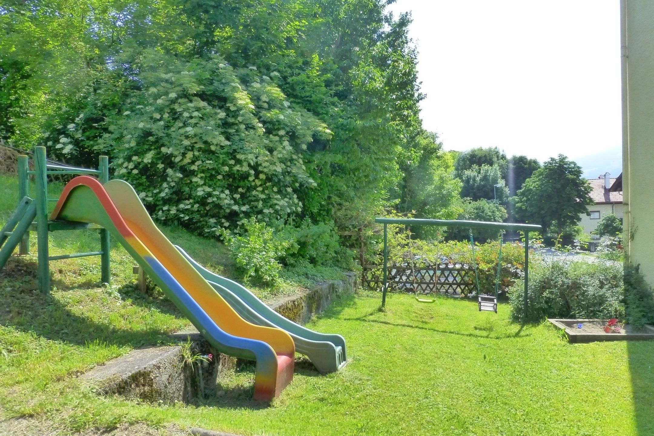 children’s play area – outdoor