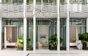 Frette Italian sheets, premium bedding, minibar, in-room safe - The Betsy - South Beach (Miami Beach)