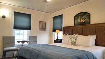 Standard Room, 1 King Bed (Room 3) | Iron/ironing board, free WiFi, bed sheets