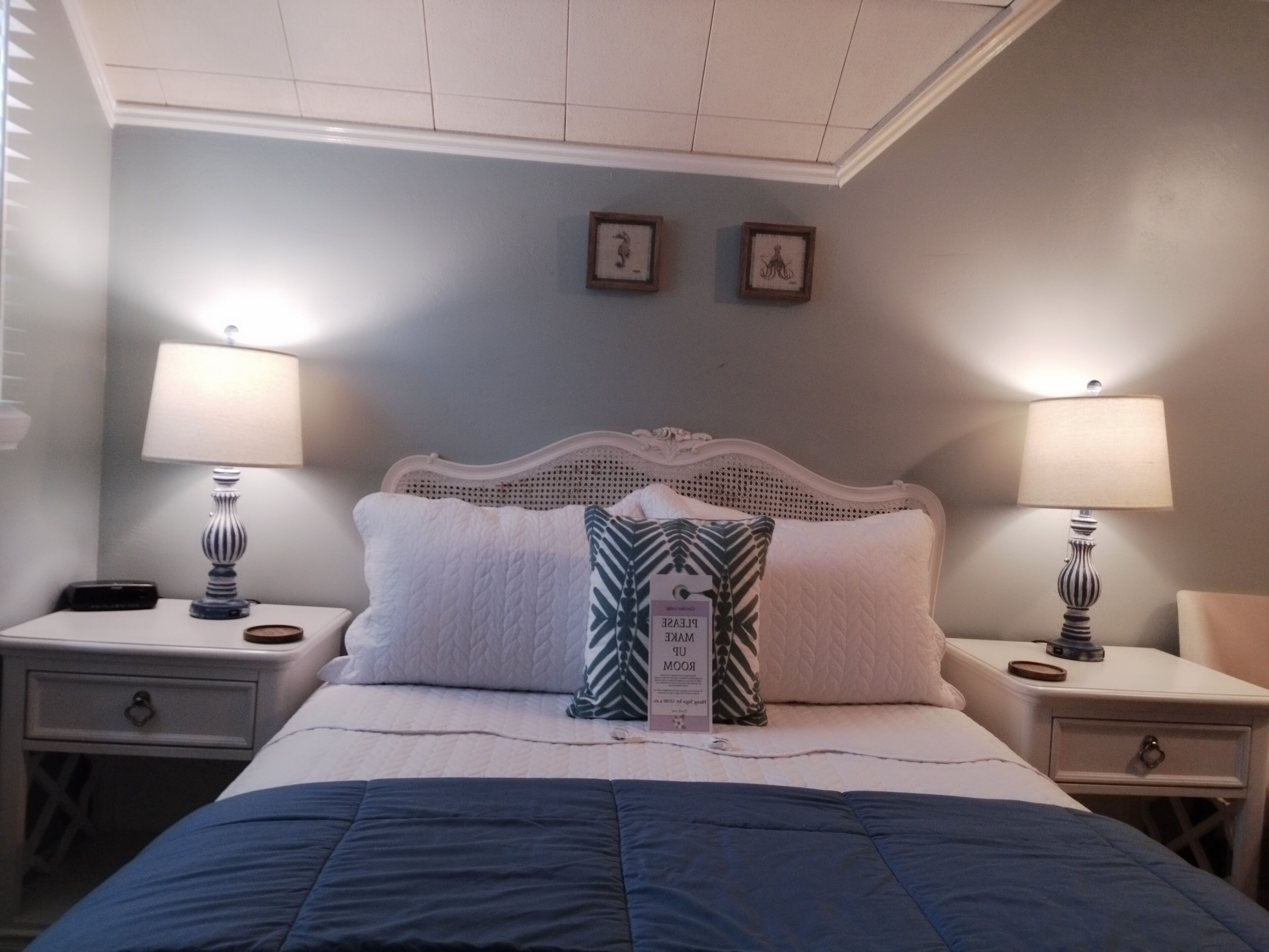 Basic-rum - 1 dubbelsäng (Room 8) | Strykjärn/strykbräda, gratis wi-fi och sängkläder