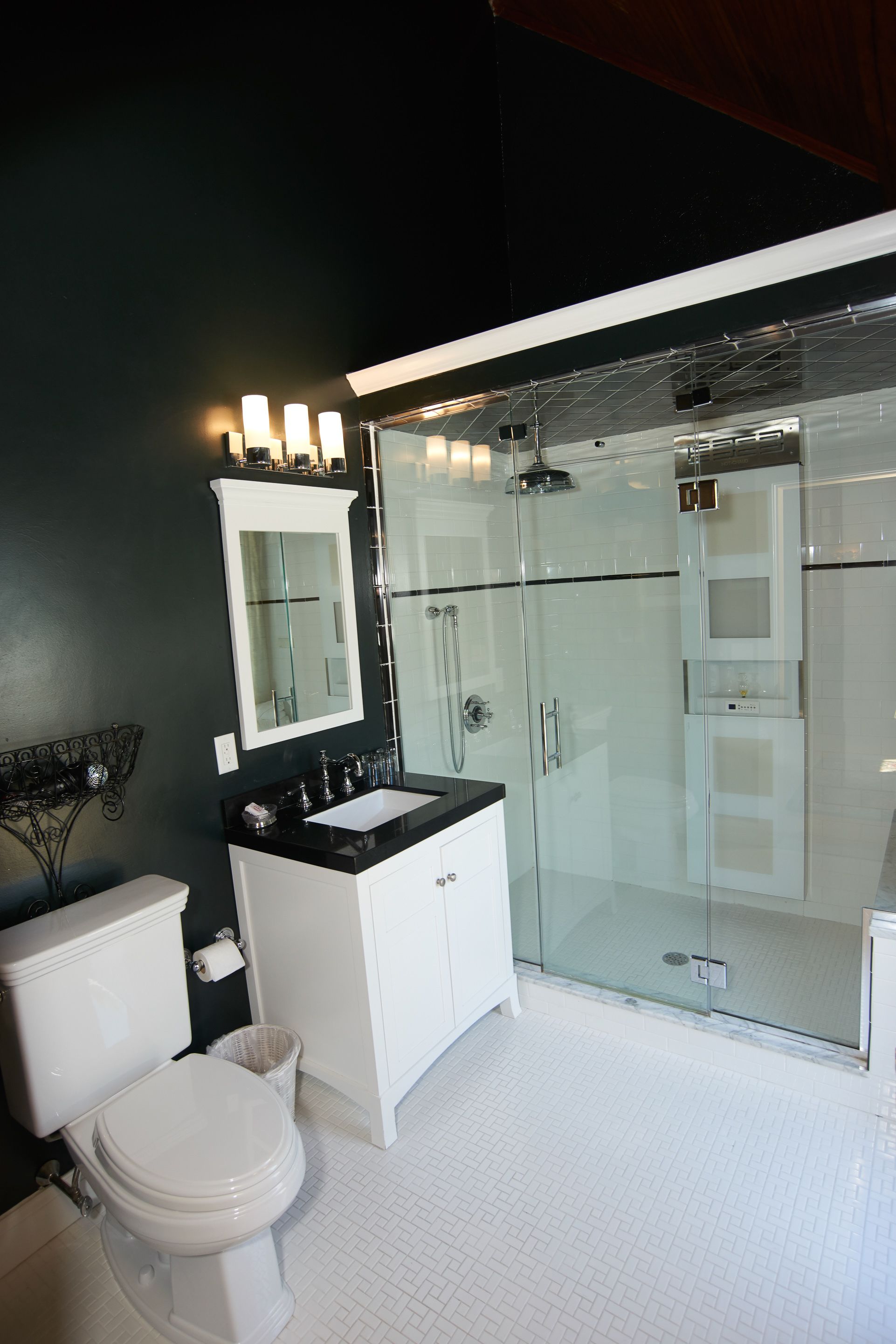 Wednesday Room | Bathroom | Free toiletries, hair dryer, towels, soap