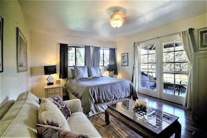 Chambre Deluxe, 1 très grand lit et 1 canapé-lit, véranda, vue jardin