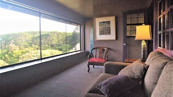 Luxury Suite, 1 Bedroom, Lanai, Ocean View | Terrace/patio