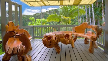 Deluxe Bungalow, 1 Queen Bed, Lanai, River View