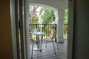 Room, 1 Queen Bed, Balcony | Balcony view