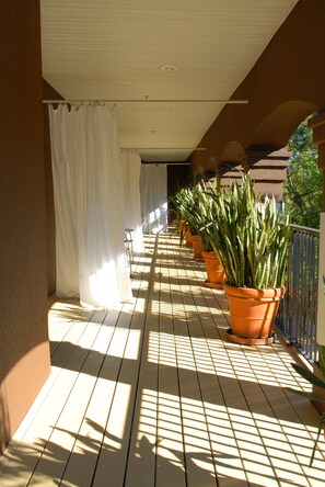 Room, 1 Queen Bed, Balcony | Terrace/patio - The Eo Inn - Downtown (Orlando)