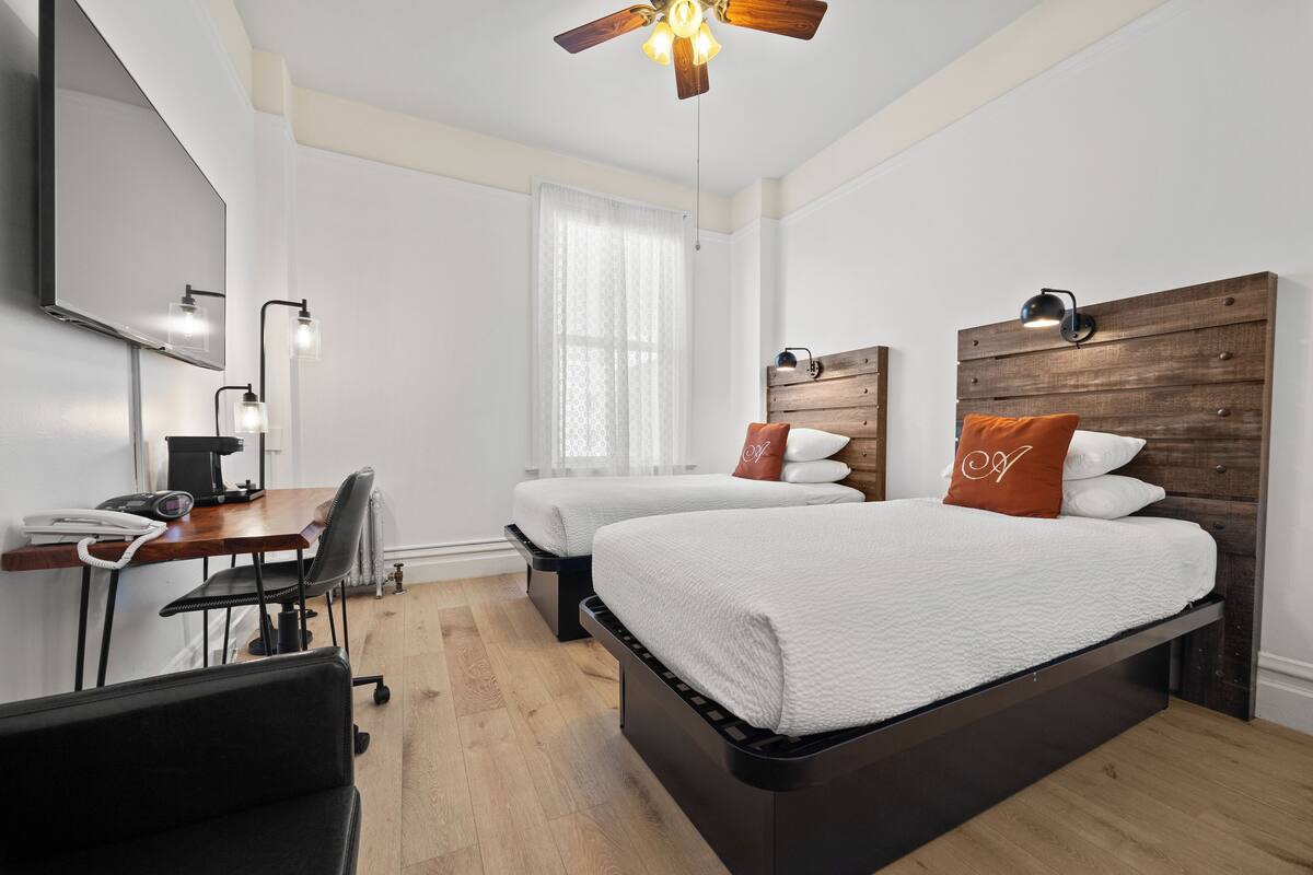 Superior Twin Room, 2 Twin Beds | Egyptian cotton sheets, premium bedding, in-room safe, desk