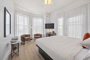 룸, 킹사이즈침대 1개 (Sunny Bay) | 이집트산 면 시트, 고급 침구, 객실 내 금고, 책상