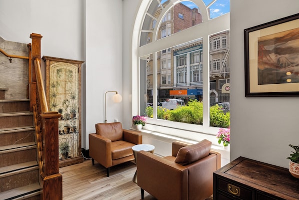 Zona de estar del vestíbulo