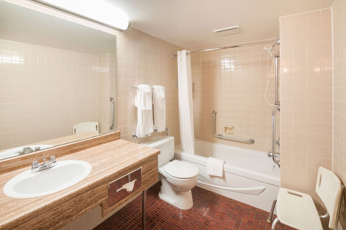 Bathroom | Free toiletries, hair dryer, towels