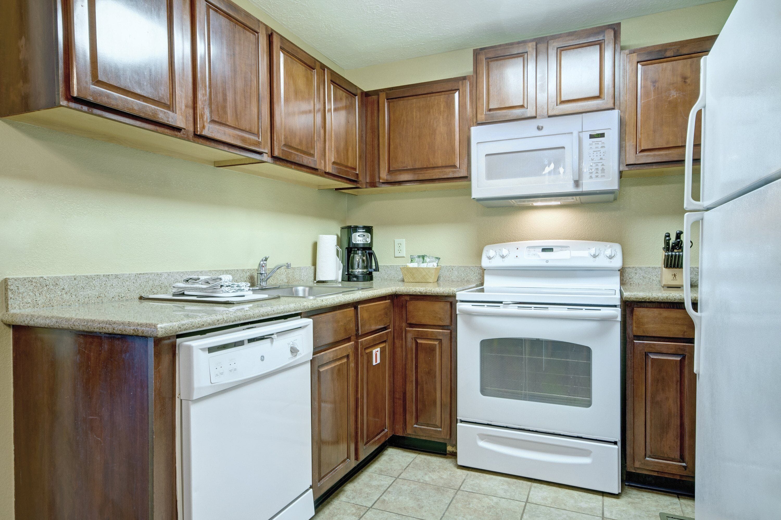 standard suite, 2 bedrooms, balcony | private kitchen | full-sized fridge, microwave, dishwasher, coffee/tea maker