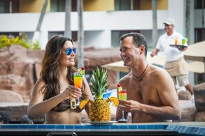 Poolside bar