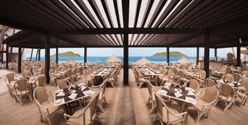 4 restaurantes, café da manhã, culinária internacional