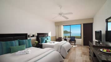 Premium bedding, in-room safe, iron/ironing board, bed sheets